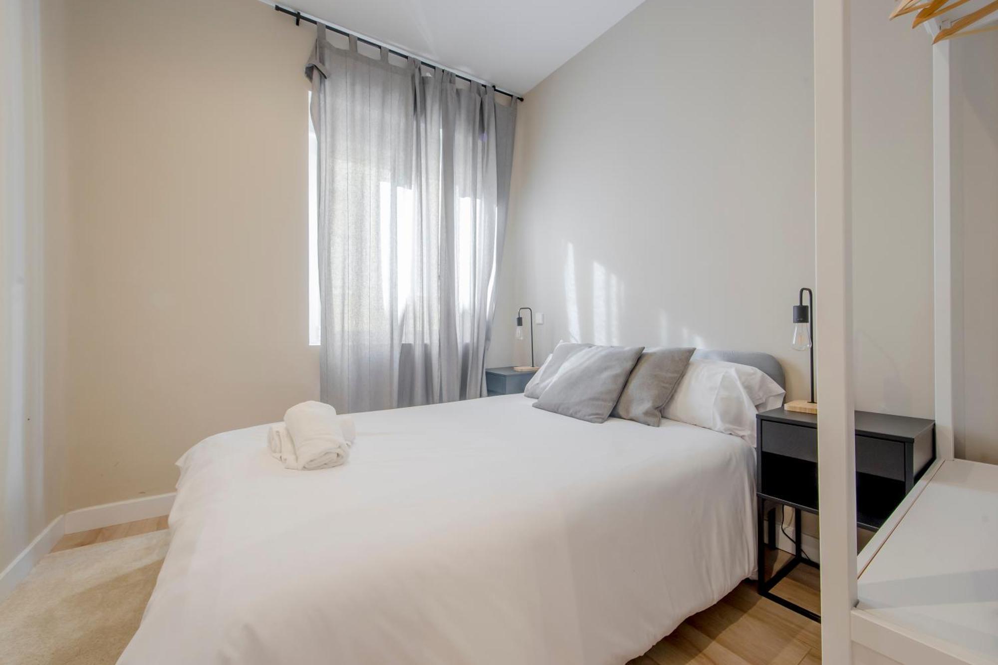 Downtown Apt Para 7Pax La Latina,Centro De 马德里 外观 照片